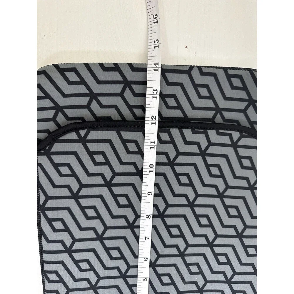 HP Gray Geometric Laptop Sleeve Case Protective Neoprene Tablet Cover